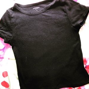 Black ribbed tee
